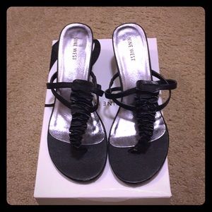 Nine West black Fidal sandal